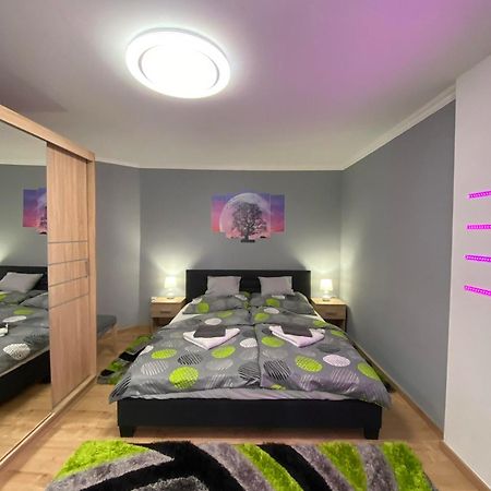 Real Home Apartman 佩奇 外观 照片